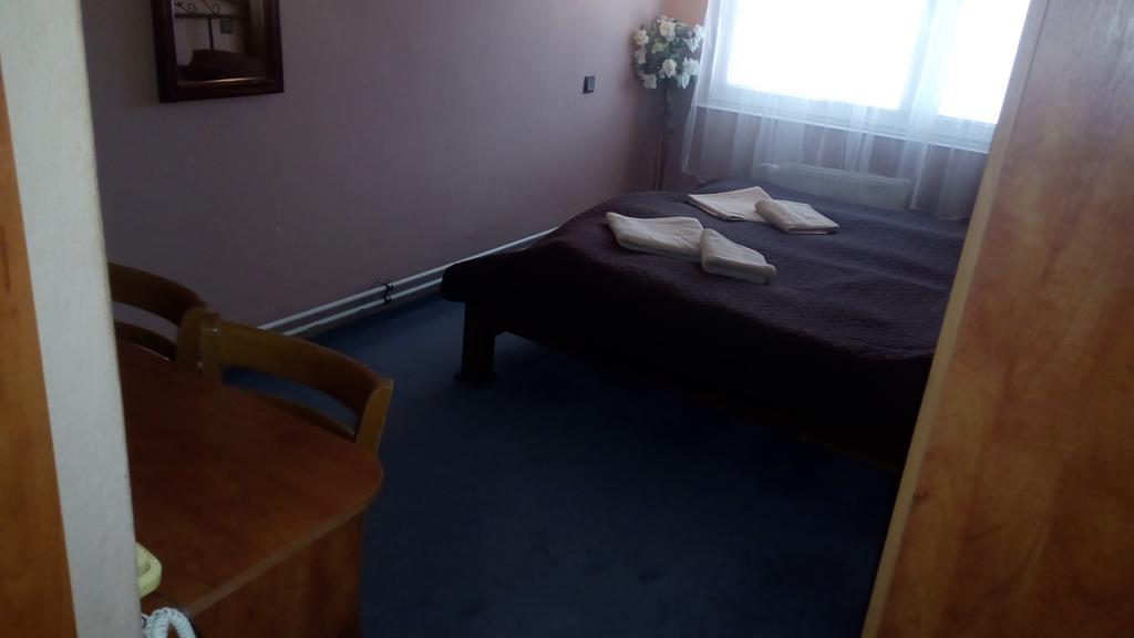 Garni Hotel Anne-Mary Piest'any Exterior foto